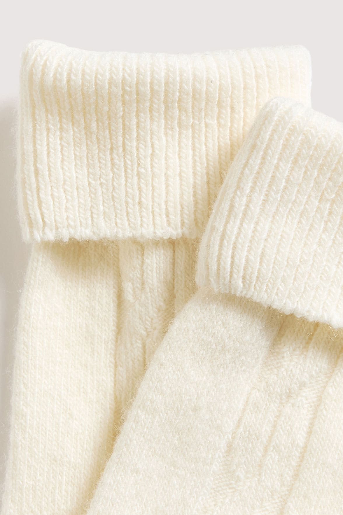 Chaussettes Torsadées avec Revers en Laine et Cachemire - Naturel